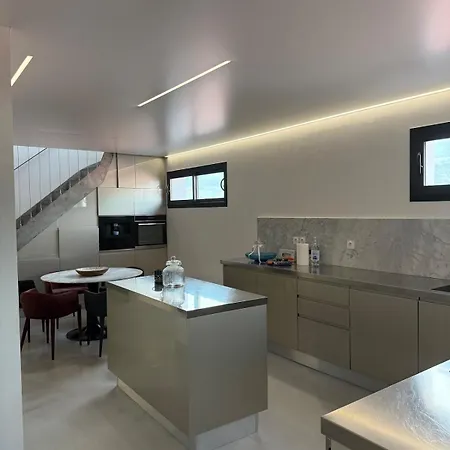 206 Apartment